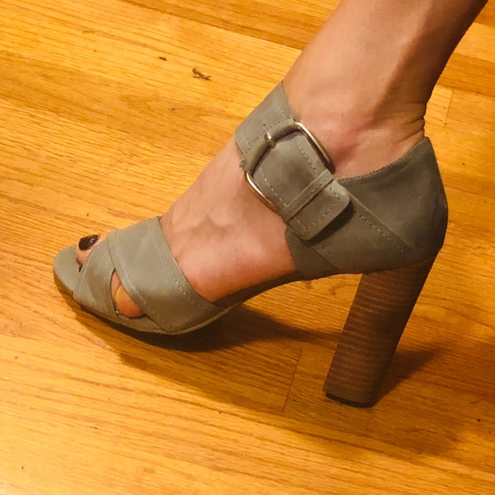 Nine West leather sandals